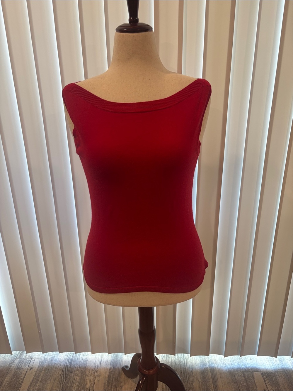 Jeanne Pierre red cotton blend boat neck tank top size small